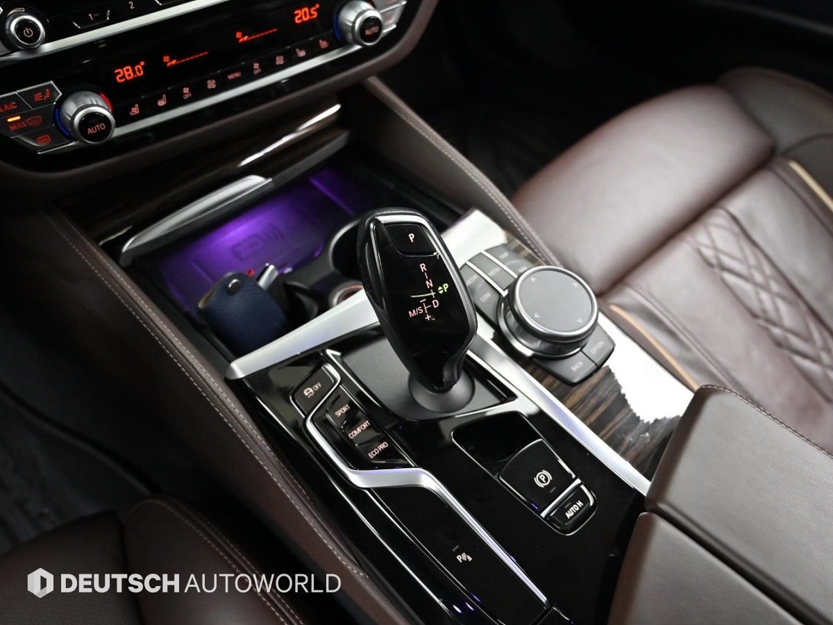 BMW 5시리즈(7세대) 523d 럭셔리 - 이미지 19