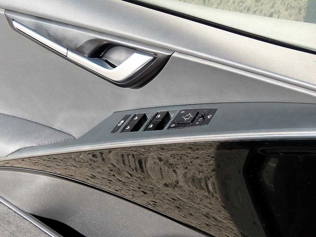 기아 디 올뉴니로 1.6 HEV 프레스티지