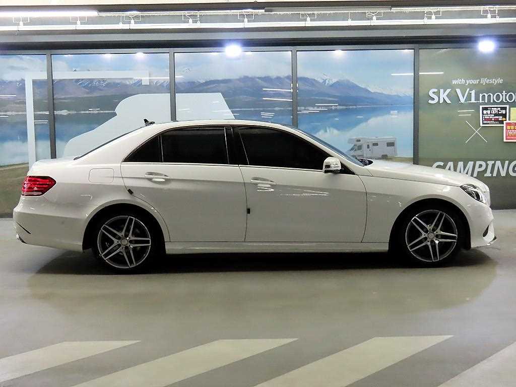 벤츠 E클래스(4세대) E300 아방가르드 - 이미지 5