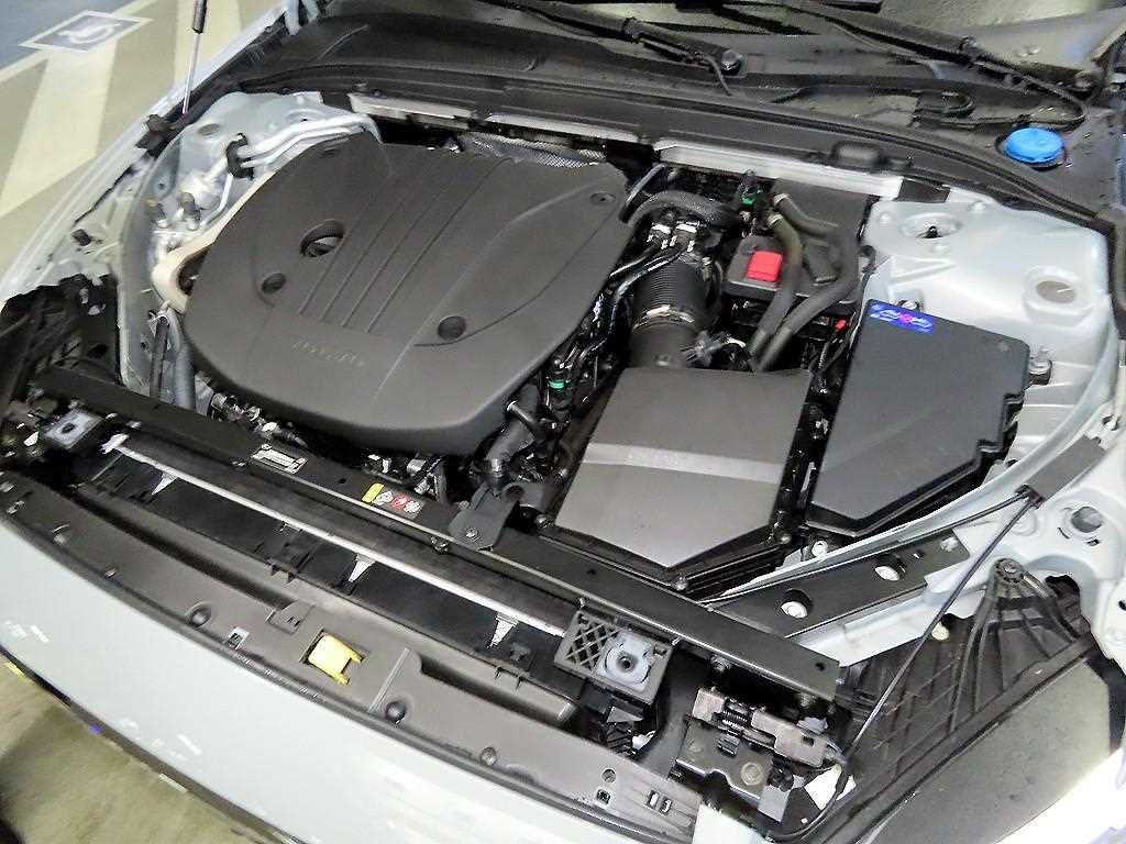 볼보 V60 크로스컨트리(2세대) 2.0 B5 AWD 울트라 - 이미지 3