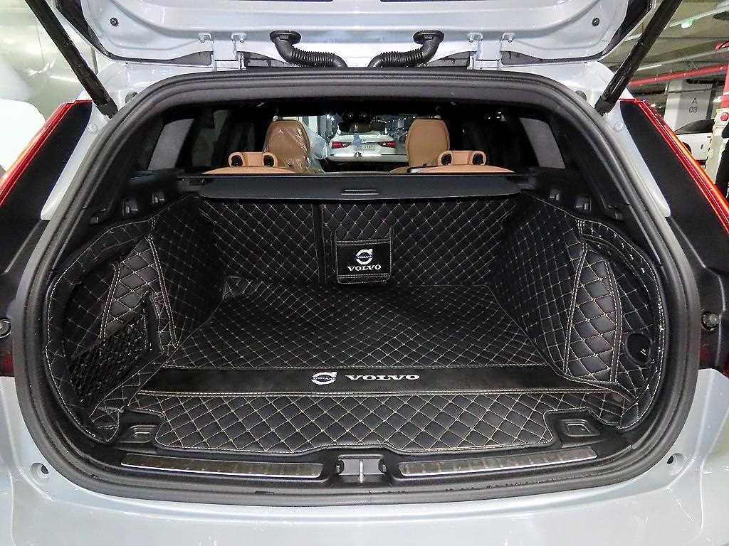 볼보 V60 크로스컨트리(2세대) 2.0 B5 AWD 울트라 - 이미지 16