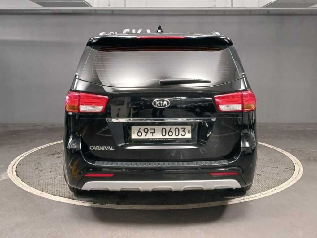 기아 올 뉴카니발 9인승 디젤 럭셔리 - 이미지 8