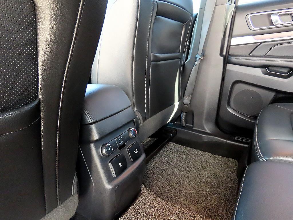 포드 익스플로러(5세대) 2.3 AWD 리미티드 - 이미지 13