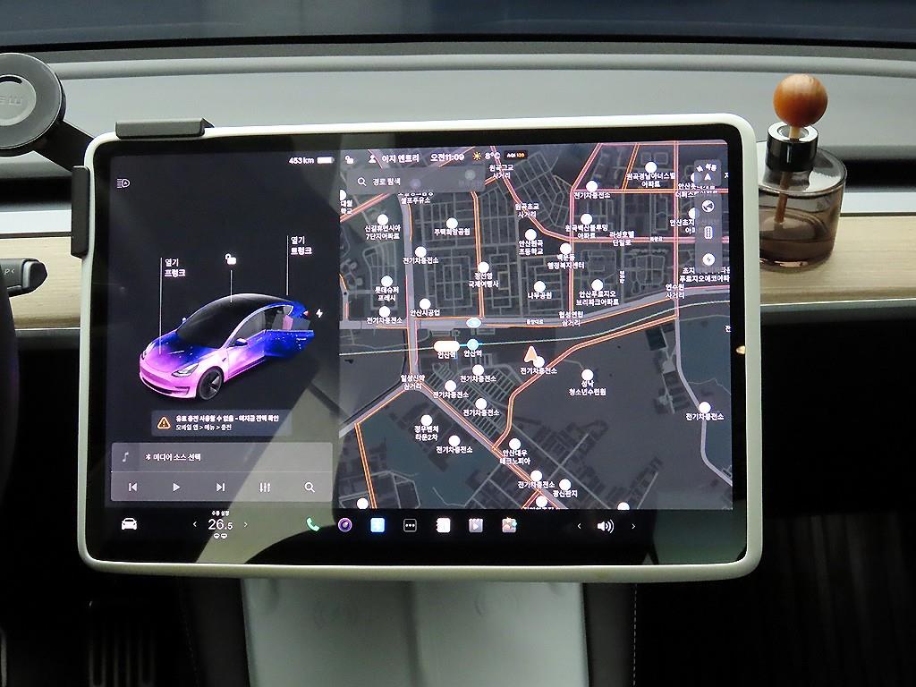 테슬라 모델 3 AWD 롱 레인지 - 이미지 2