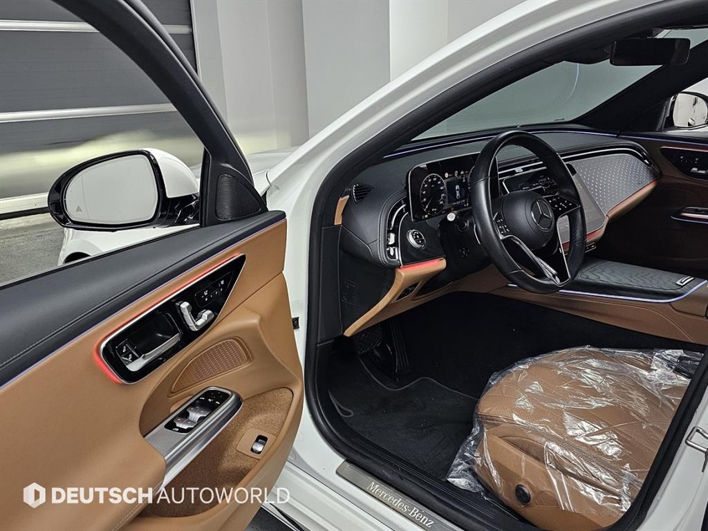 벤츠 E클래스(6세대) E220d 4매틱 익스클루시브 - 이미지 2