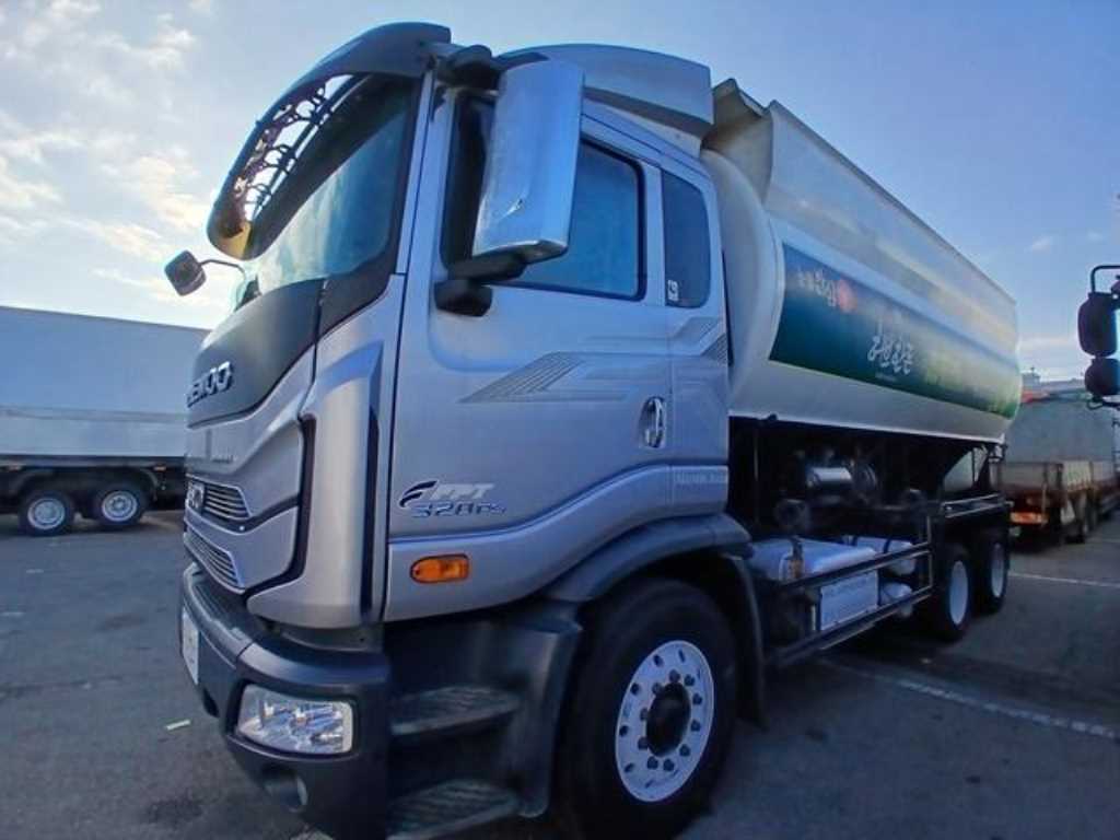 타타대우 프리마 사료운반차 9.5톤 - 이미지 7