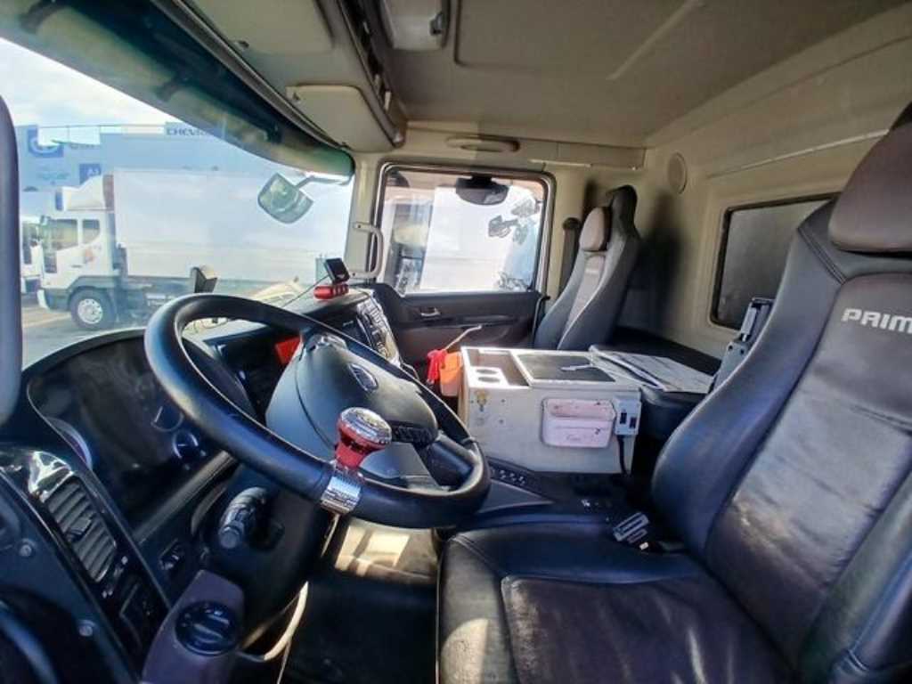 타타대우 프리마 사료운반차 9.5톤 - 이미지 8