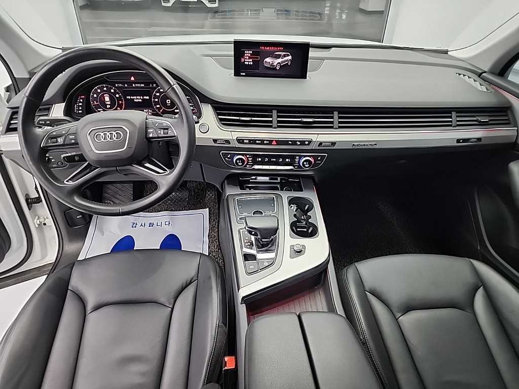 아우디 Q7(2세대) 45 TFSI 콰트로 - 이미지 3