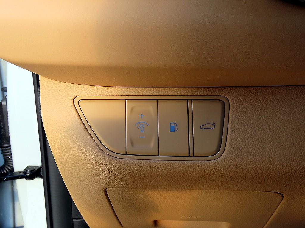 제네시스 더 뉴G70 가솔린 2.5T 2WD 기본형 - 이미지 5