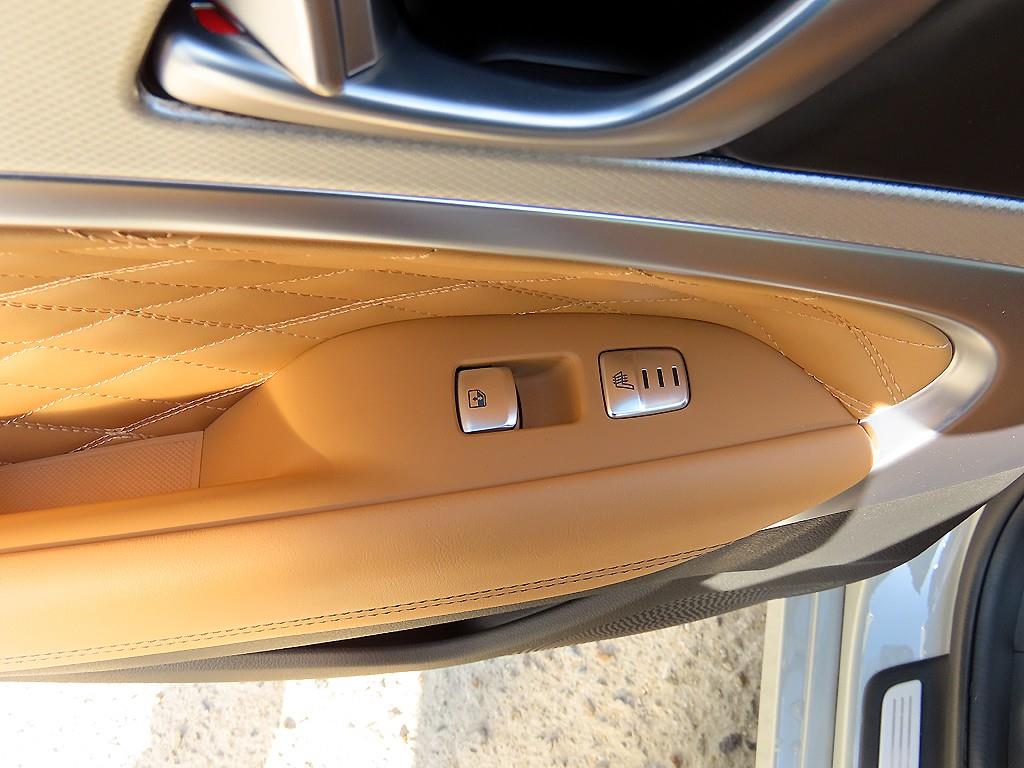 제네시스 더 뉴G70 가솔린 2.5T 2WD 기본형 - 이미지 15