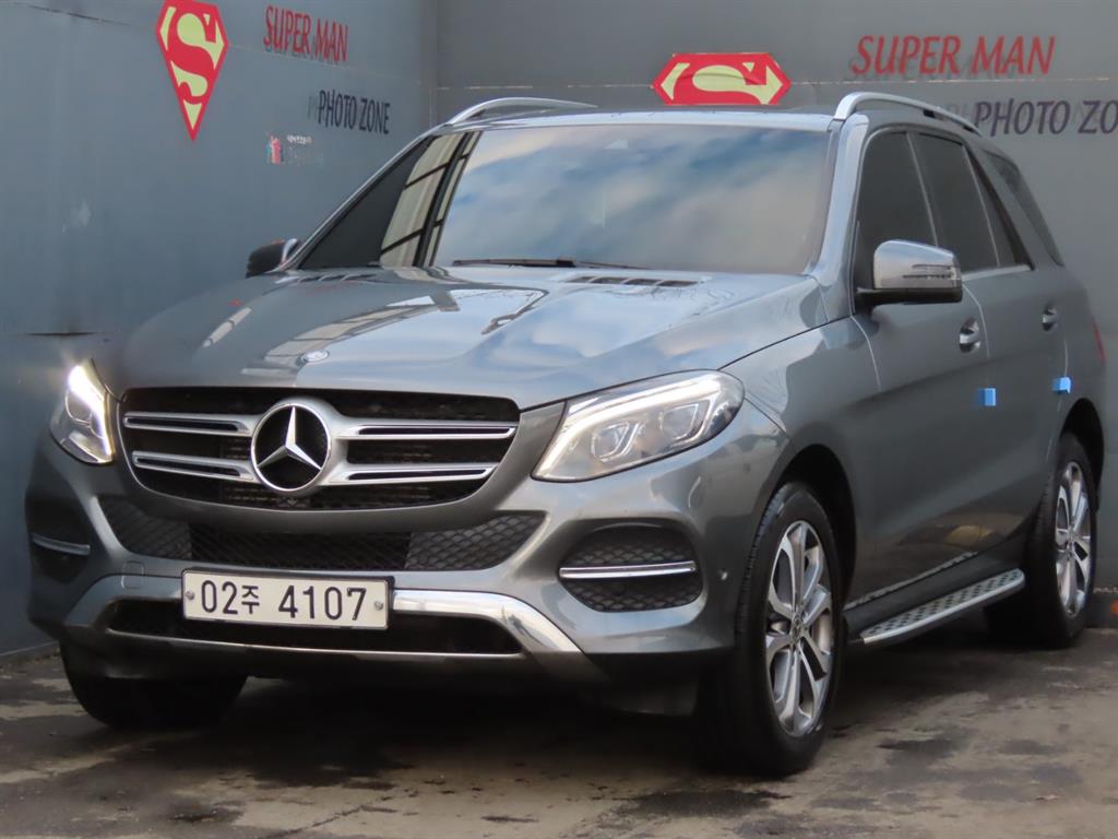 벤츠 GLE클래스(3세대) GLE 250d 4매틱 - 이미지 2