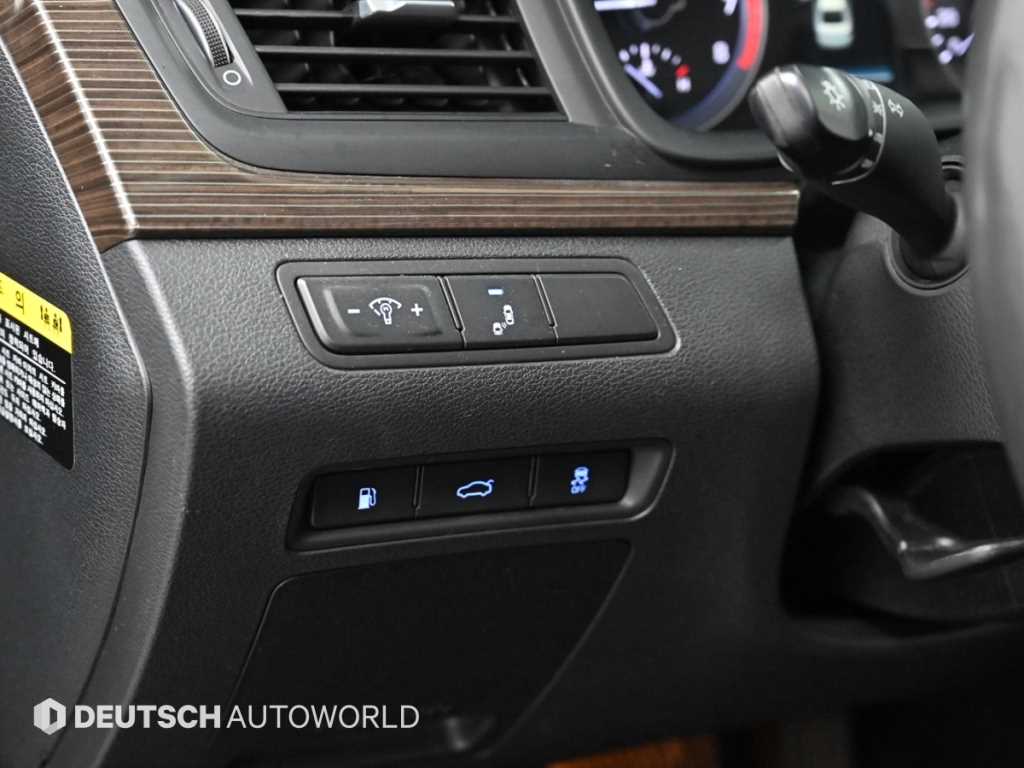 현대 LF쏘나타 뉴라이즈 2.0 CVVL 프리미엄 스페셜 - 이미지 16