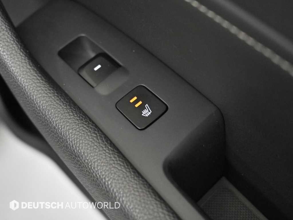 현대 LF쏘나타 뉴라이즈 2.0 CVVL 프리미엄 스페셜 - 이미지 18