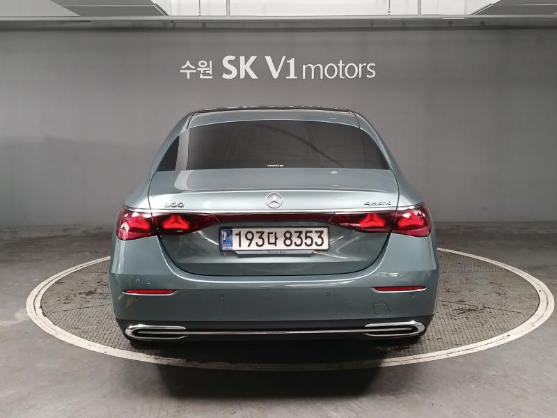 벤츠 E클래스(6세대) E300 4매틱 익스클루시브 - 이미지 10
