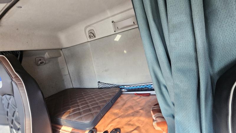 볼보 상용 FMX 시리즈 - 이미지 16