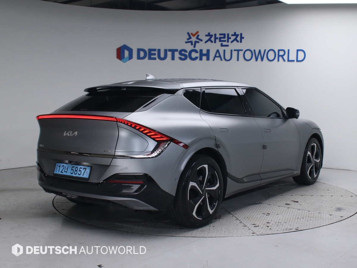 기아 EV6 롱 레인지 2WD GT 라인 - 이미지 9