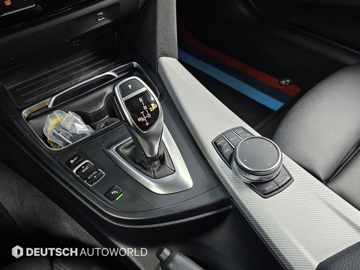 BMW 3시리즈(6세대) 320i M 스포츠 - 이미지 12