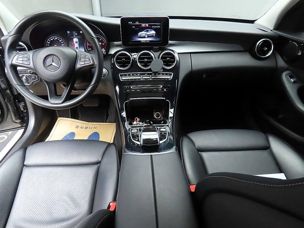 벤츠 C클래스(4세대) C200 d - 이미지 4