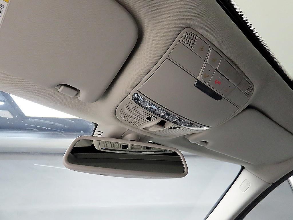 벤츠 C클래스(4세대) C200 d - 이미지 13