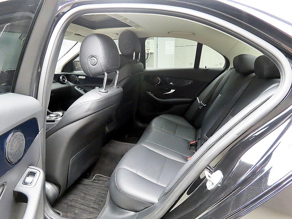 벤츠 C클래스(4세대) C200 d - 이미지 18