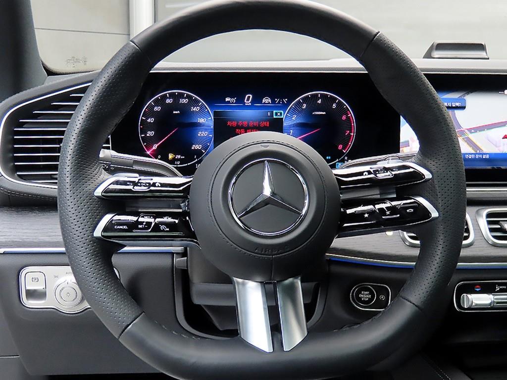 벤츠 GLE클래스(4세대) GLE 450 4매틱 쿠페 - 이미지 3