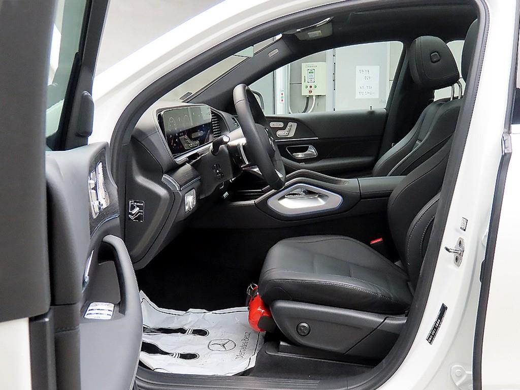 벤츠 GLE클래스(4세대) GLE 450 4매틱 쿠페 - 이미지 8