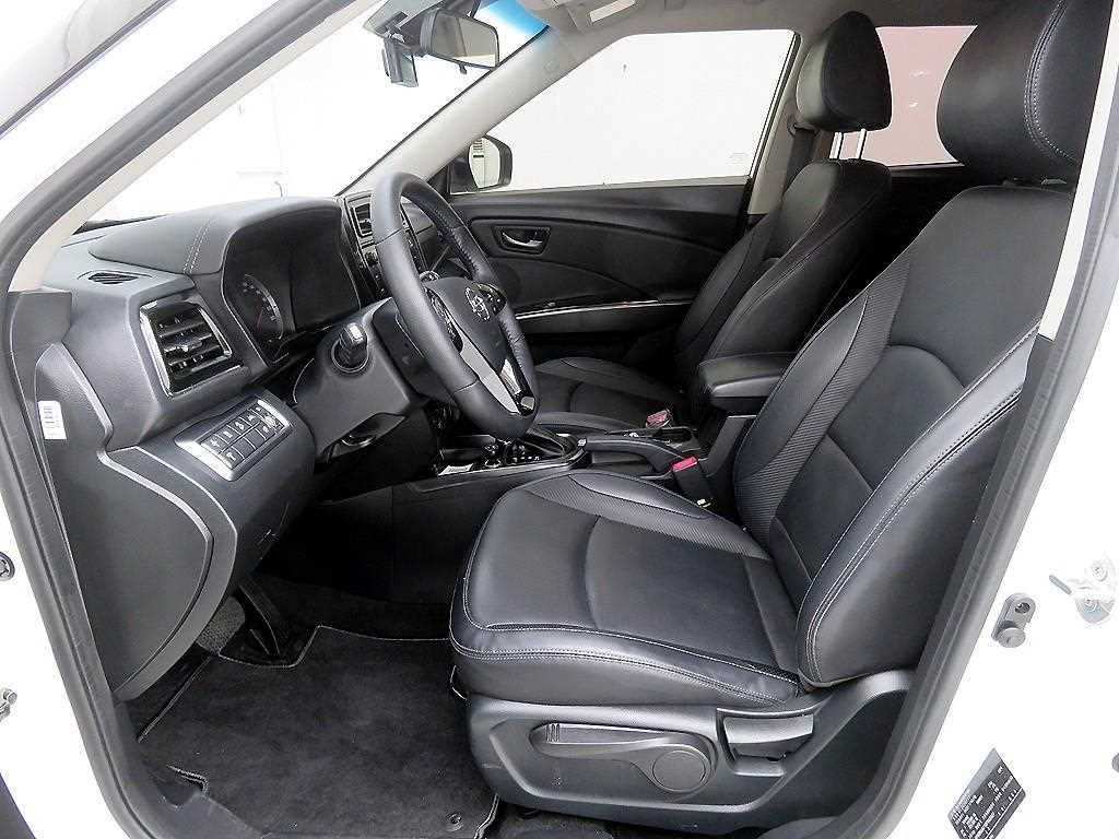 KG모빌리티(쌍용) 베리 뉴 티볼리 1.5 가솔린 2WD V3 - 이미지 10