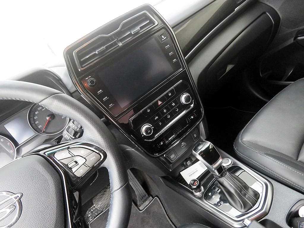 KG모빌리티(쌍용) 베리 뉴 티볼리 1.5 가솔린 2WD V3 - 이미지 19