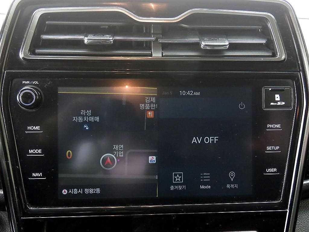 KG모빌리티(쌍용) 베리 뉴 티볼리 1.5 가솔린 2WD V3 - 이미지 18