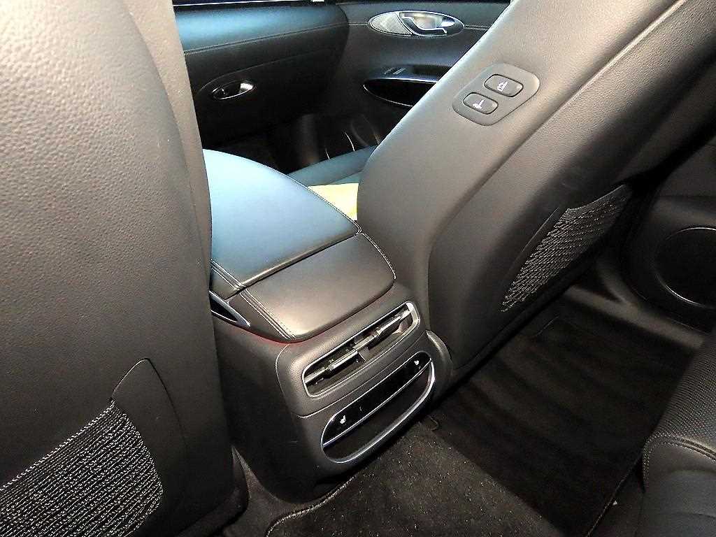 제네시스 GV70 2.5T AWD 기본형 - 이미지 5