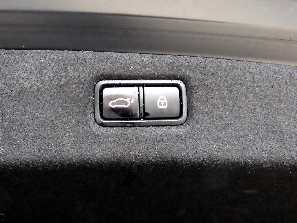 제네시스 G90 3.8 AWD 프리미엄 럭셔리 - 이미지 4