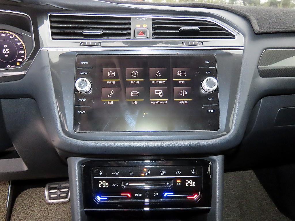 폭스바겐 티구안(2세대) 2.0 TDI 프레스티지 - 이미지 18