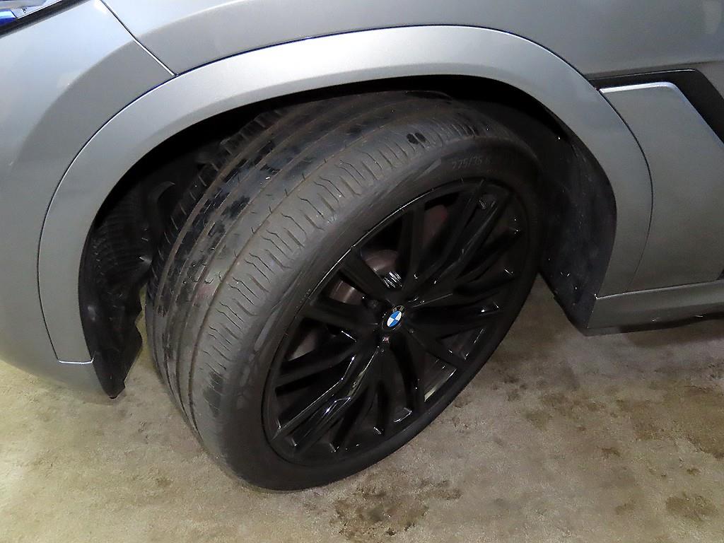 BMW X6(3세대) 40d xDrive M 스포츠 프로 온라인 익스클루시브 - 이미지 17