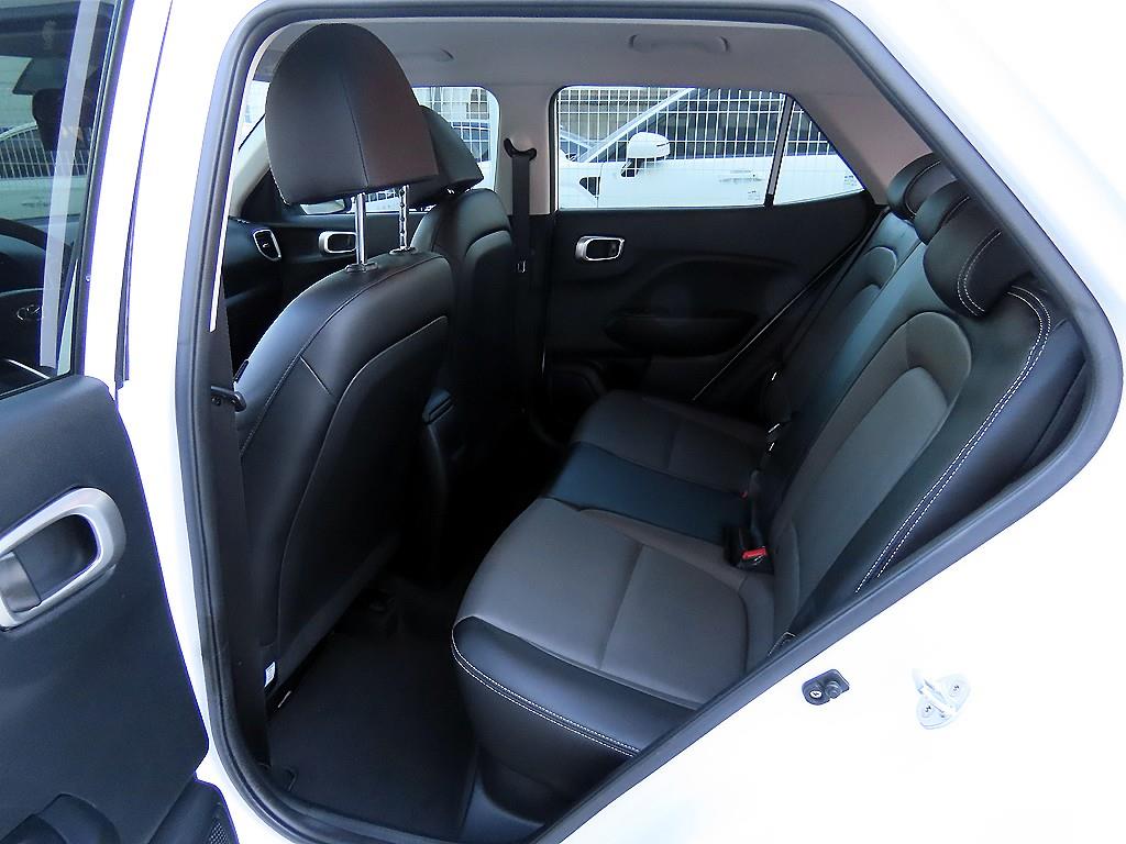 현대 베뉴 1.6 가솔린 스마트 - 이미지 17