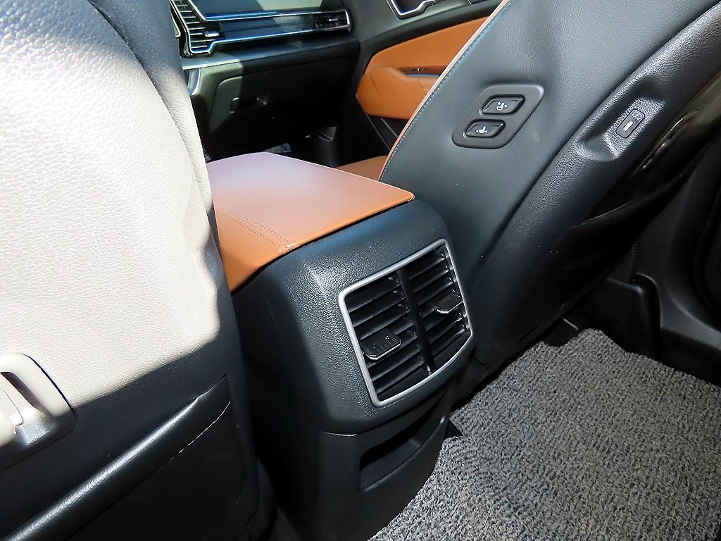 기아 디 올뉴스포티지 하이브리드 1.6 HEV 4WD 노블레스 - 이미지 8