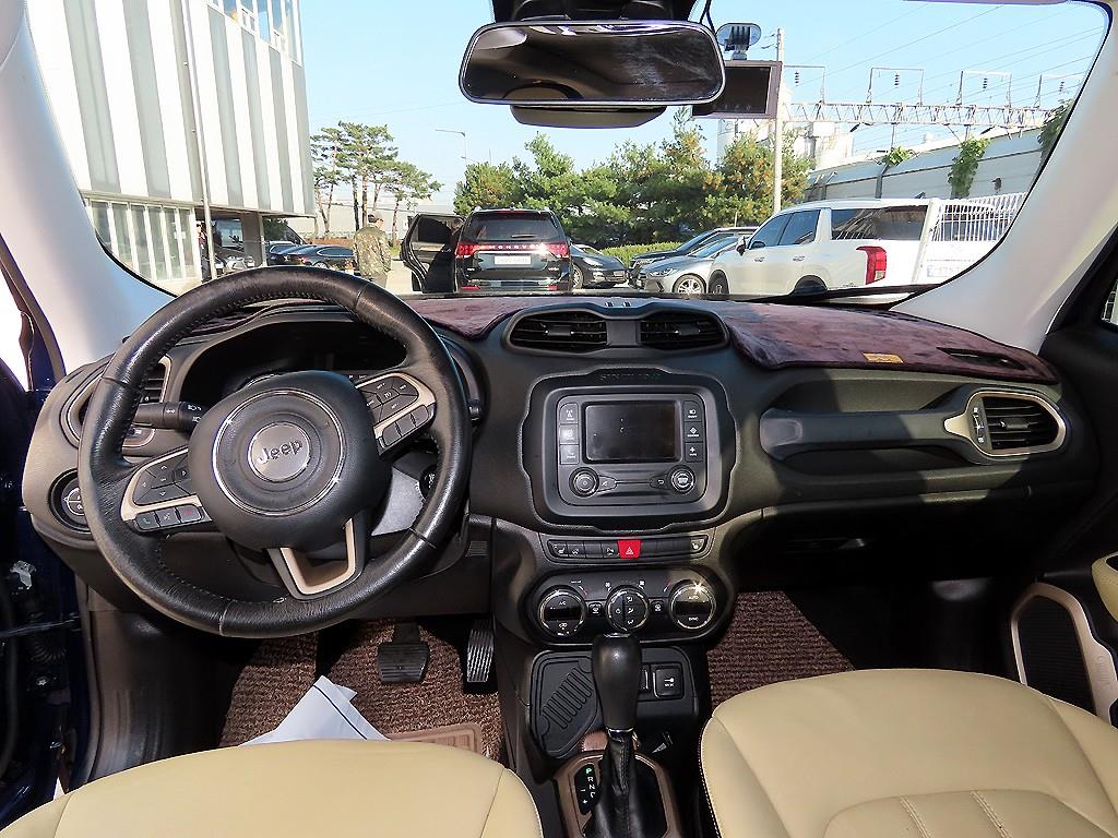 지프 레니게이드 2.4 가솔린 론지튜드 - 이미지 12
