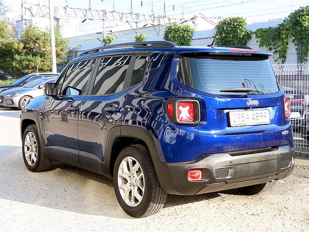 지프 레니게이드 2.4 가솔린 론지튜드 - 이미지 16