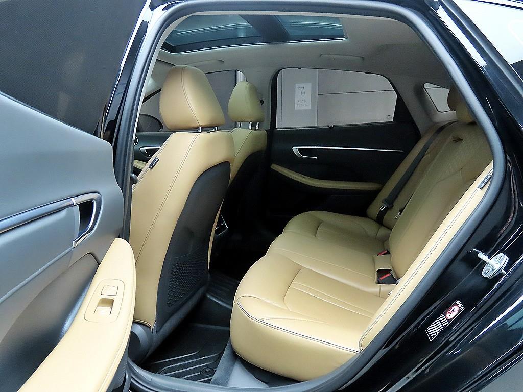 현대 쏘나타(DN8) 1.6 터보 인스퍼레이션 - 이미지 16