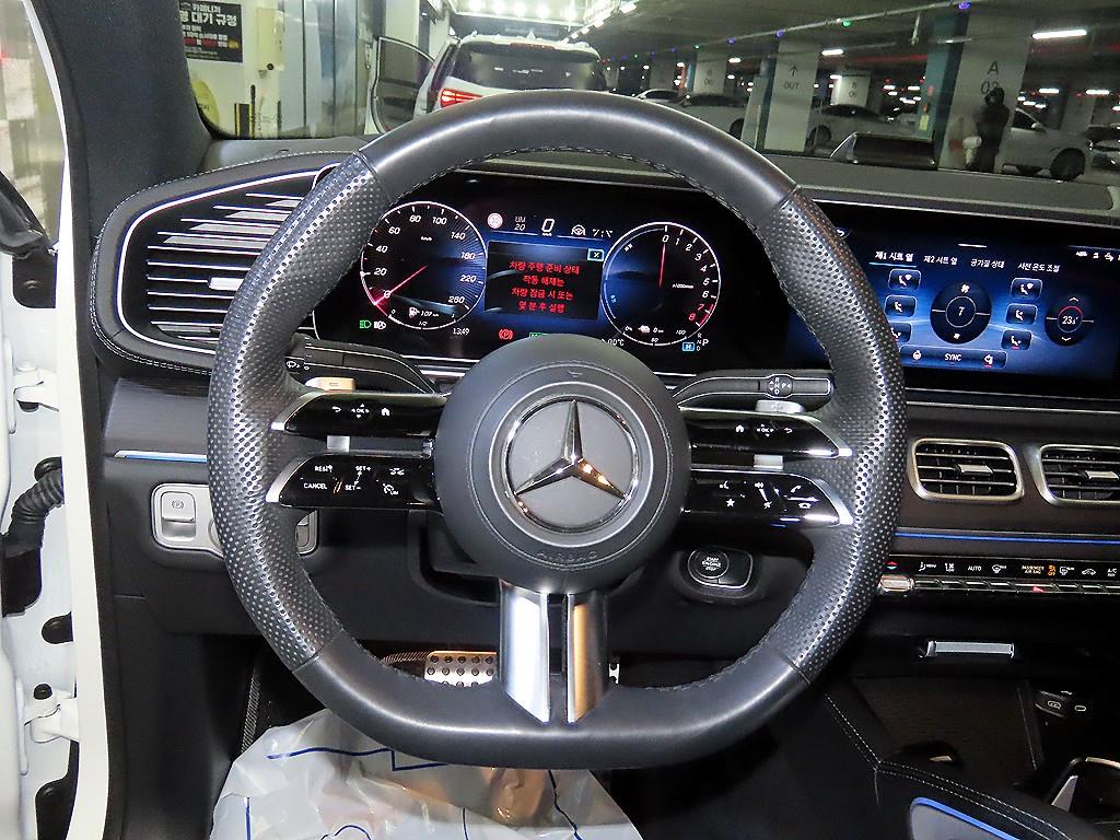 벤츠 GLE클래스(4세대) GLE 400e 4매틱 쿠페 - 이미지 9