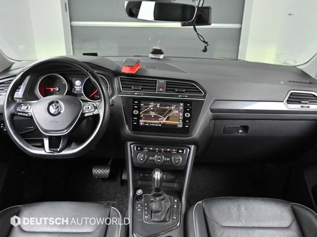 폭스바겐 티구안(2세대) 2.0 TDI 프리미엄 - 이미지 8