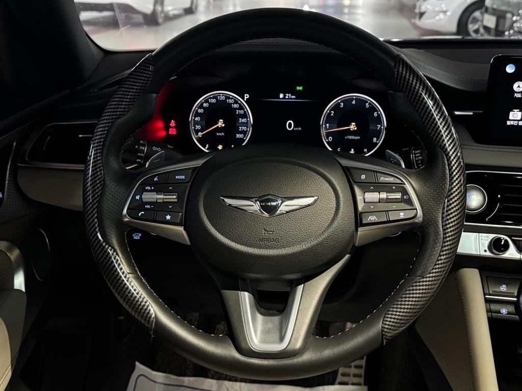 제네시스 더 뉴G70 가솔린 3.3T 2WD 스포츠 패키지 - 이미지 2