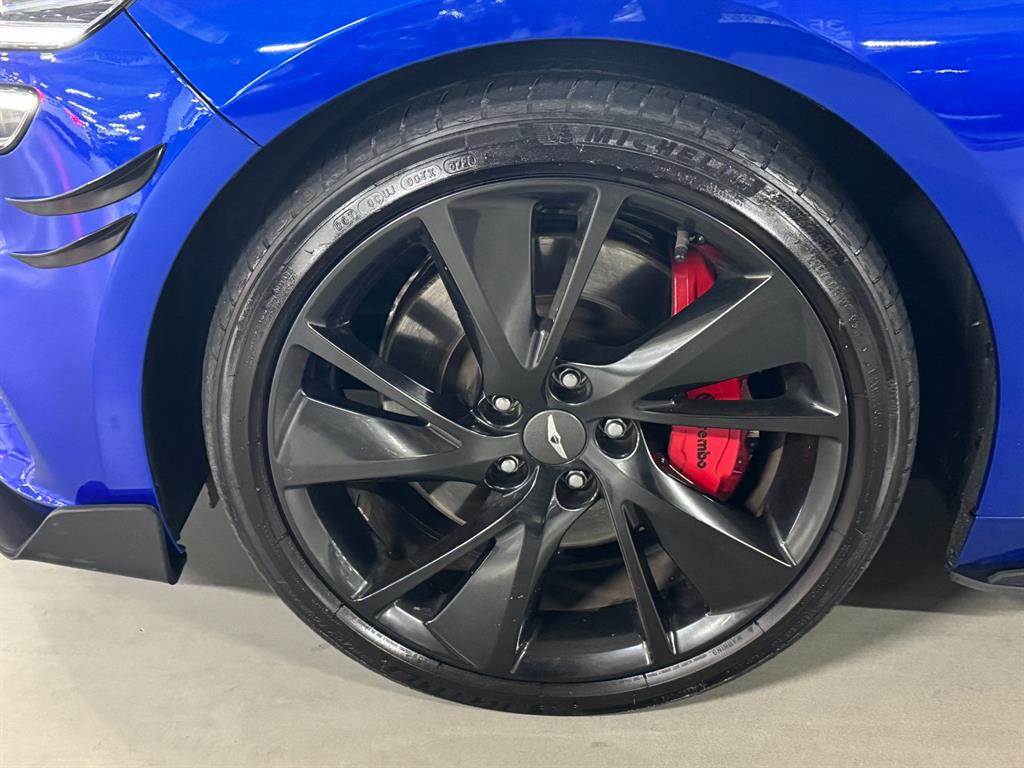 제네시스 더 뉴G70 가솔린 3.3T 2WD 스포츠 패키지 - 이미지 15