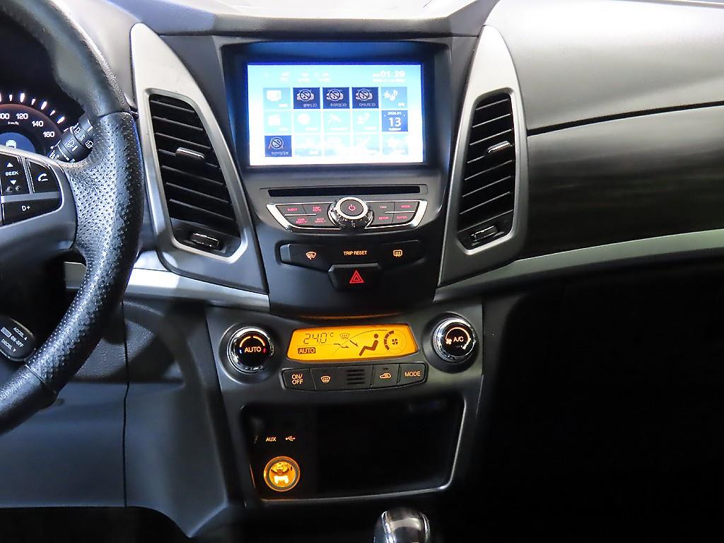 KG모빌리티(쌍용) 뉴 코란도C 2.0 AWD 어드벤처 에디션 - 이미지 12