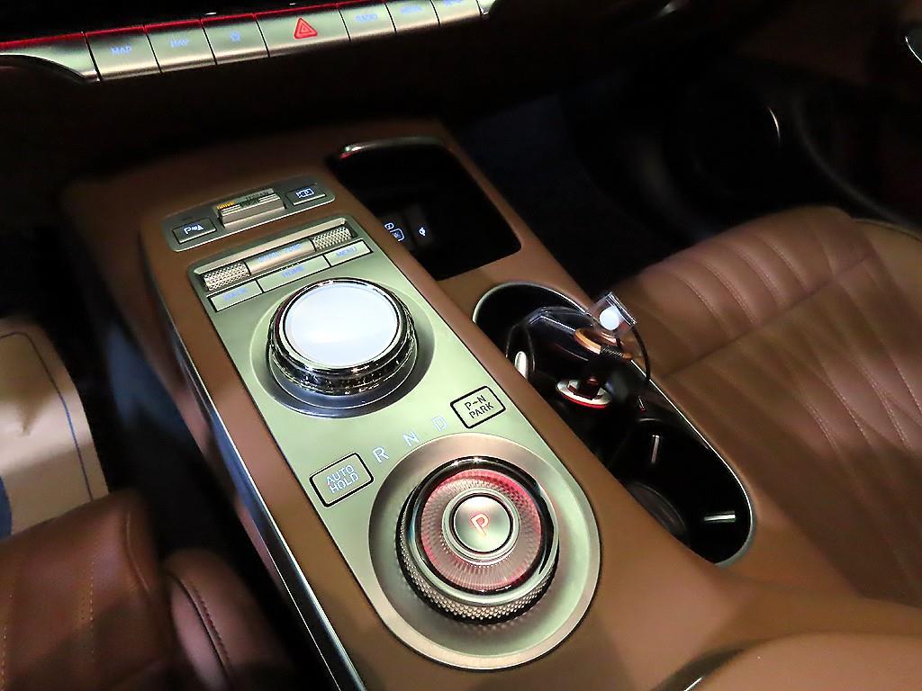 제네시스 GV70 2.5T AWD 기본형