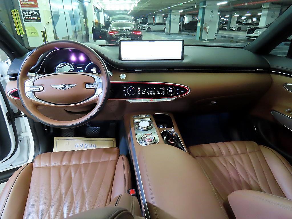 제네시스 GV70 2.5T AWD 기본형 - 이미지 2