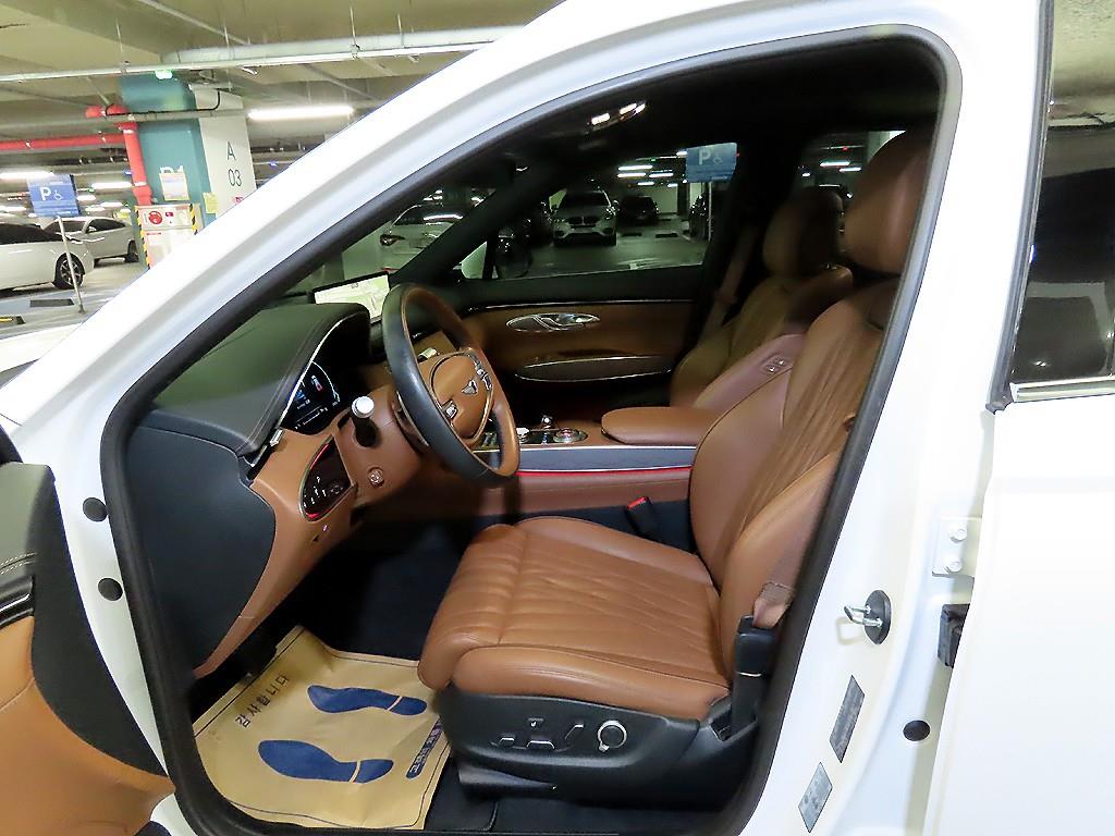 제네시스 GV70 2.5T AWD 기본형 - 이미지 15