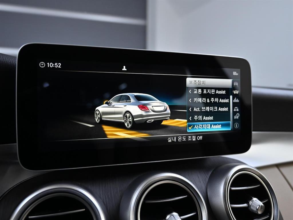 벤츠 C클래스(4세대) C220 d 아방가르드 - 이미지 16