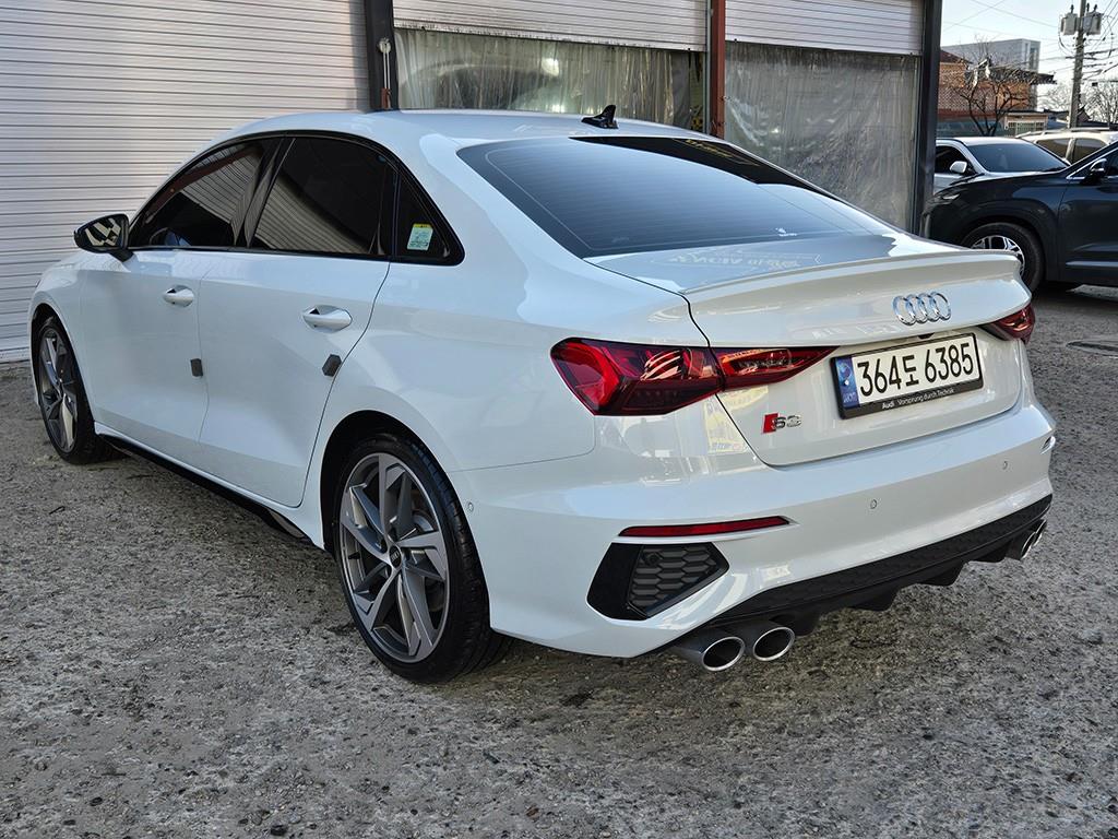 아우디 S3(4세대) 2.0 TFSI 콰트로 - 이미지 11