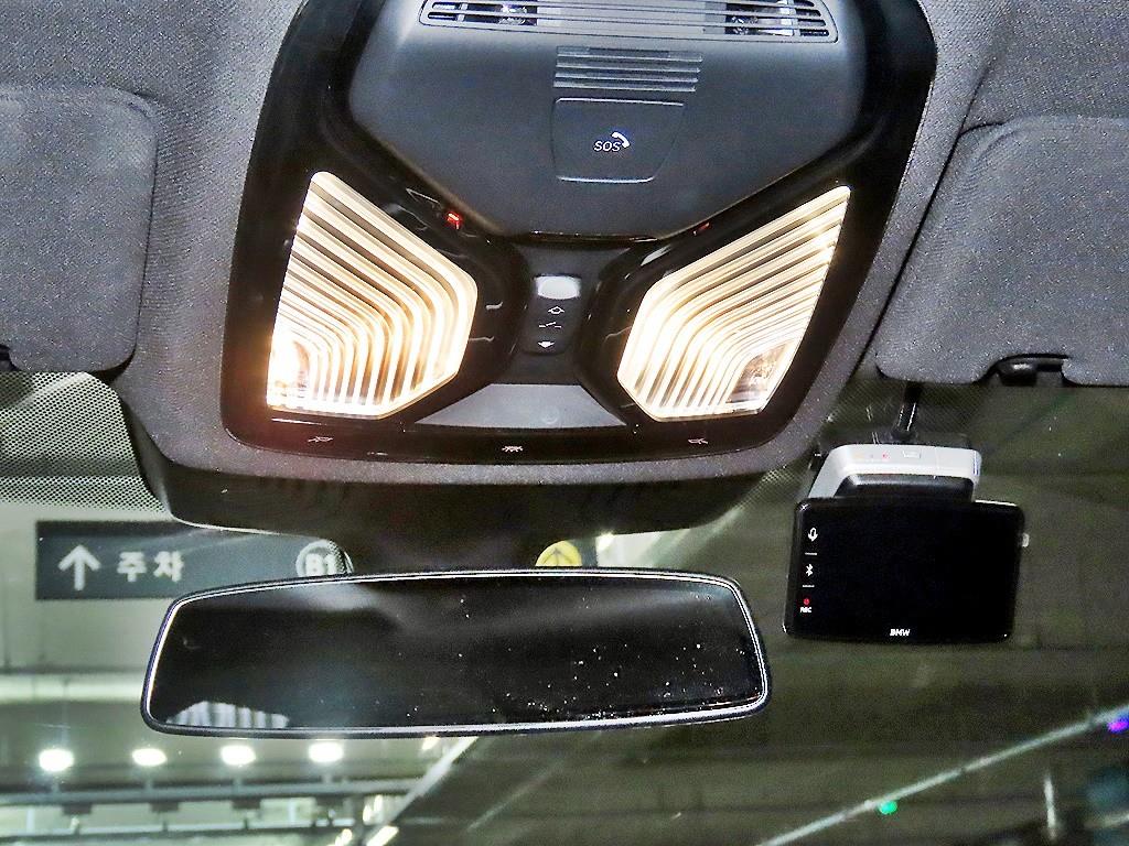 BMW 5시리즈(7세대) 520i M 스포츠팩 - 이미지 5