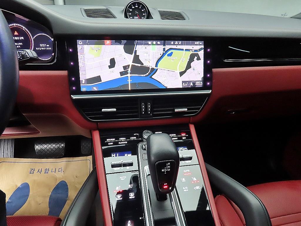 포르쉐 카이엔(3세대) 3.0 V6 - 이미지 12